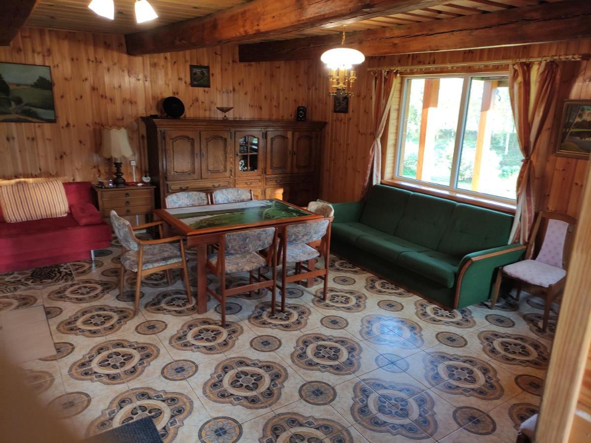Zalioji Villa Padustis ภายนอก รูปภาพ