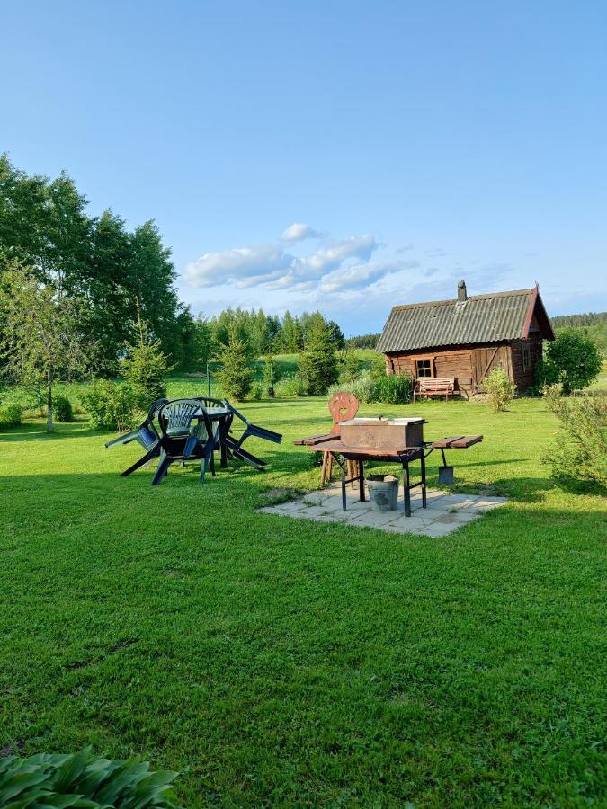 Zalioji Villa Padustis ภายนอก รูปภาพ