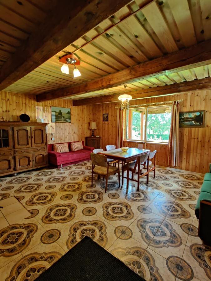 Zalioji Villa Padustis ภายนอก รูปภาพ
