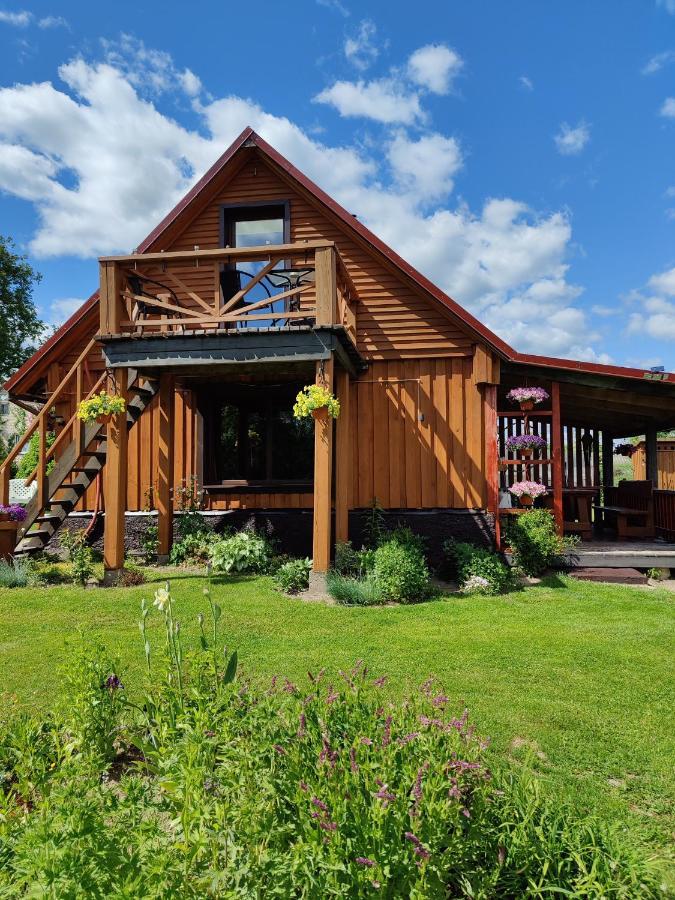 Zalioji Villa Padustis ภายนอก รูปภาพ