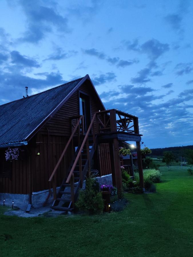 Zalioji Villa Padustis ภายนอก รูปภาพ